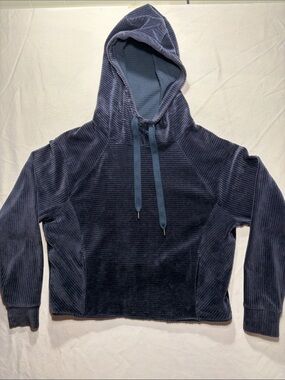 Zella Ribbed Plush Hoodie in Midnight Blue